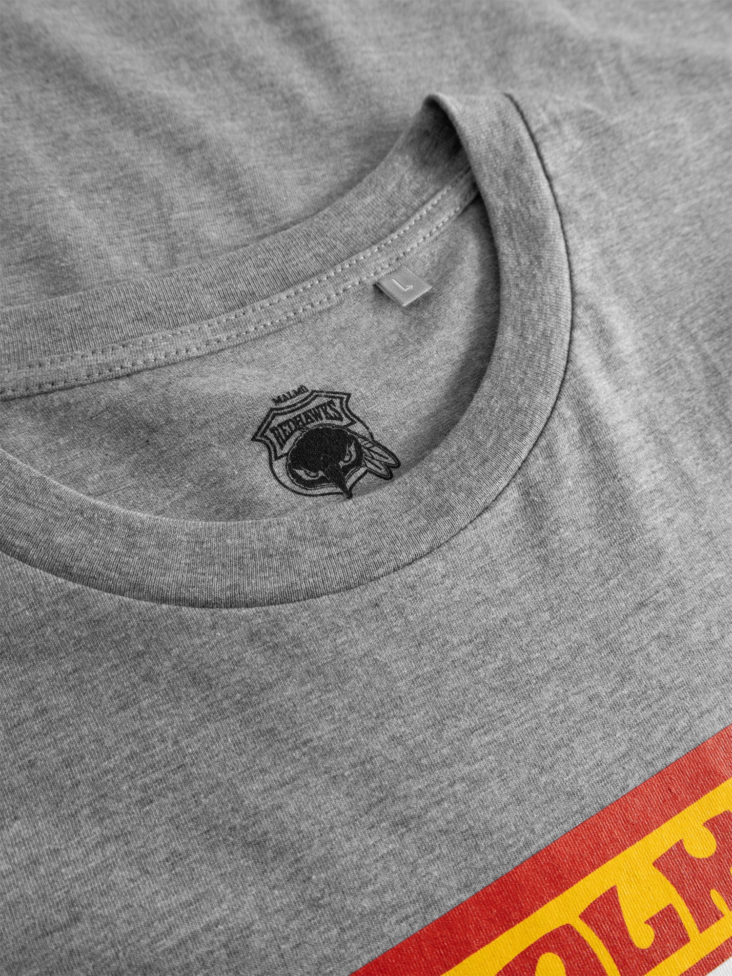 T-shirt gråmelerad emblem retro